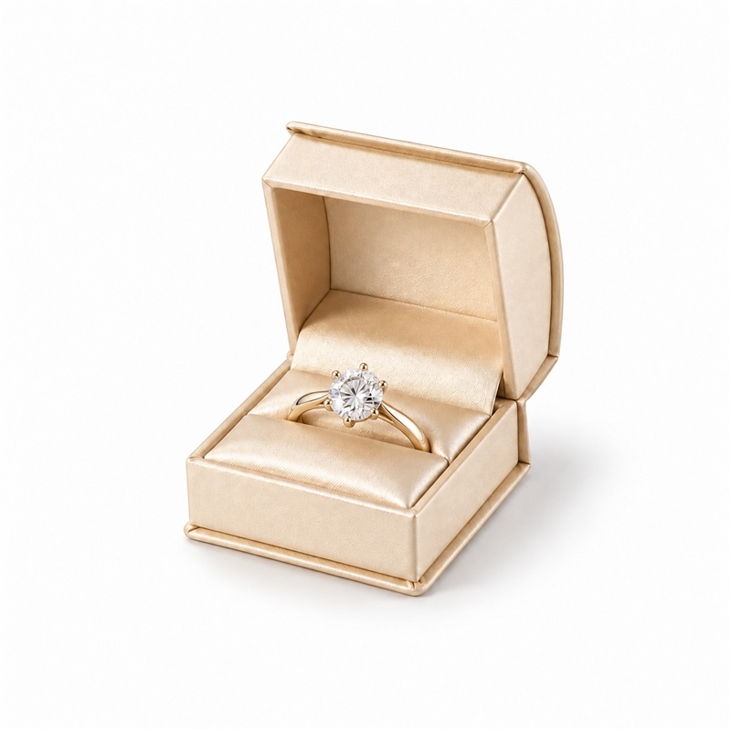 1601R/GD Light Gold Leatherette Roll-Top Ring Box