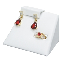 F8-18(WH) White Leatherette Earring/ Ring Display