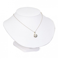 ND 202L(WH) Leatherette Necklace Display Bust